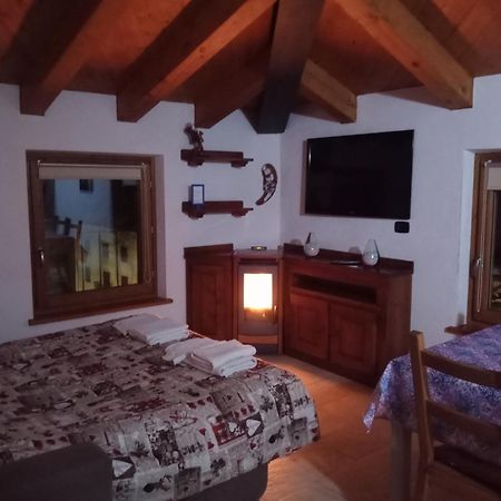 Appartement Mansarda Monte Bianco à La Salle Extérieur photo